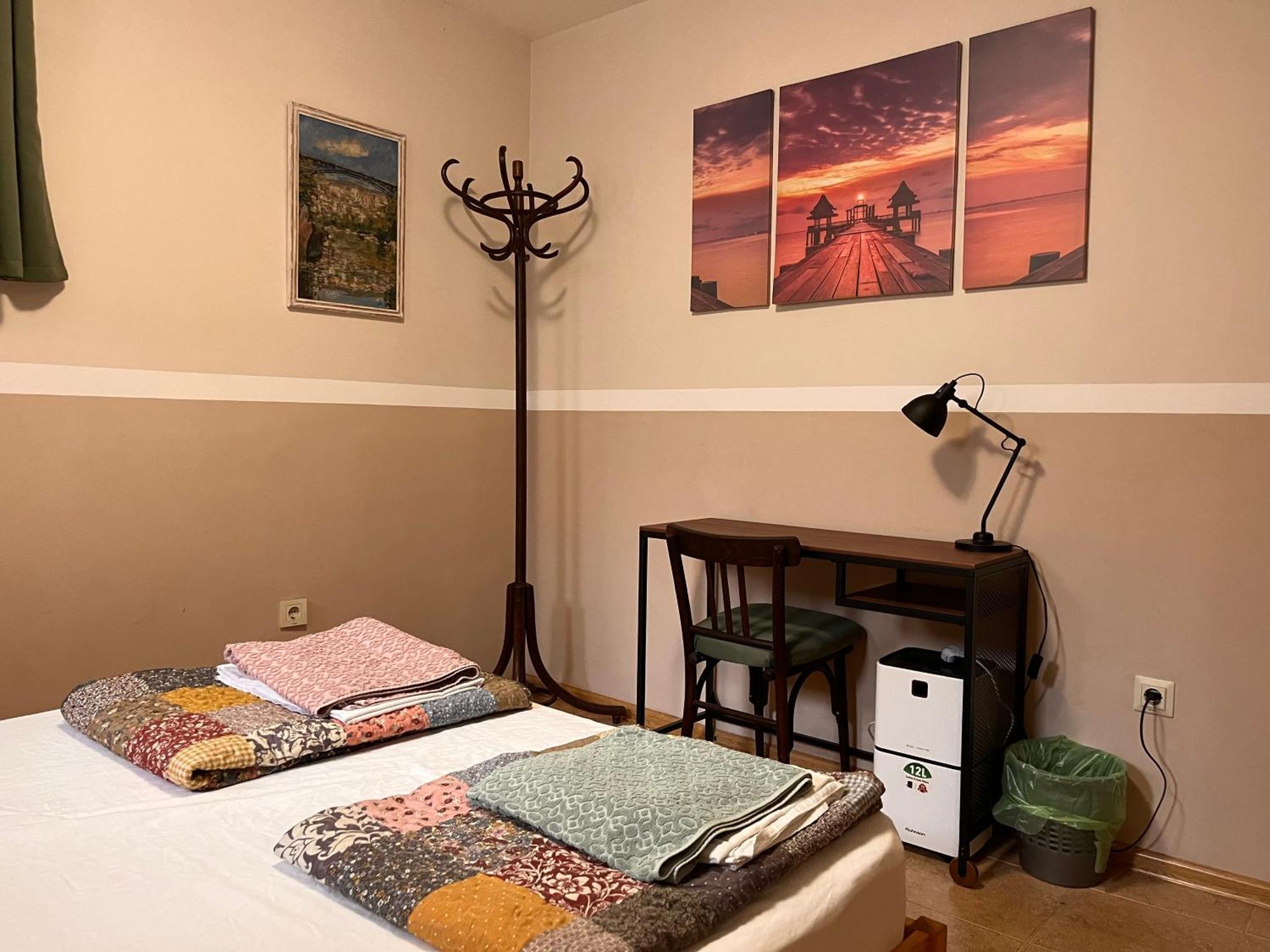 וארנה Nomado Hostel מראה חיצוני תמונה